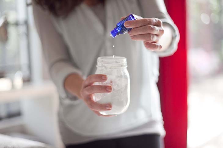 Il trucco per pulire un materasso: eliminare macchie, acari e cattivi odori 3 Deodorante per materassi